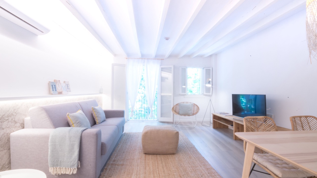 Photo of Livingroom in Centre