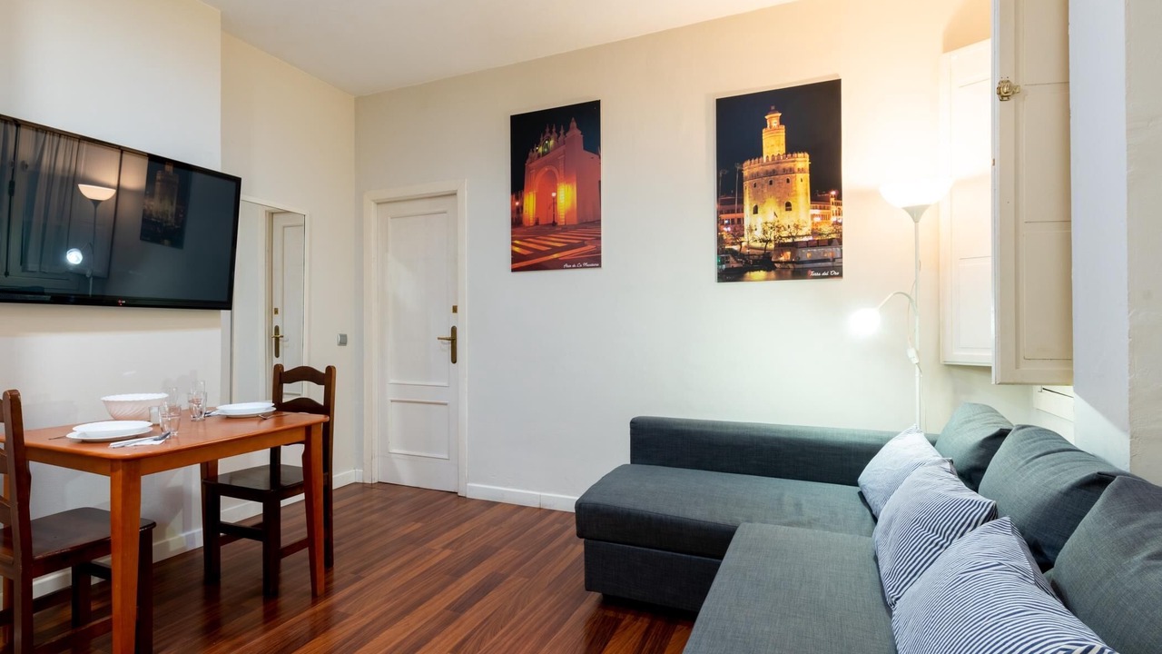 Photo of Livingroom in Alameda