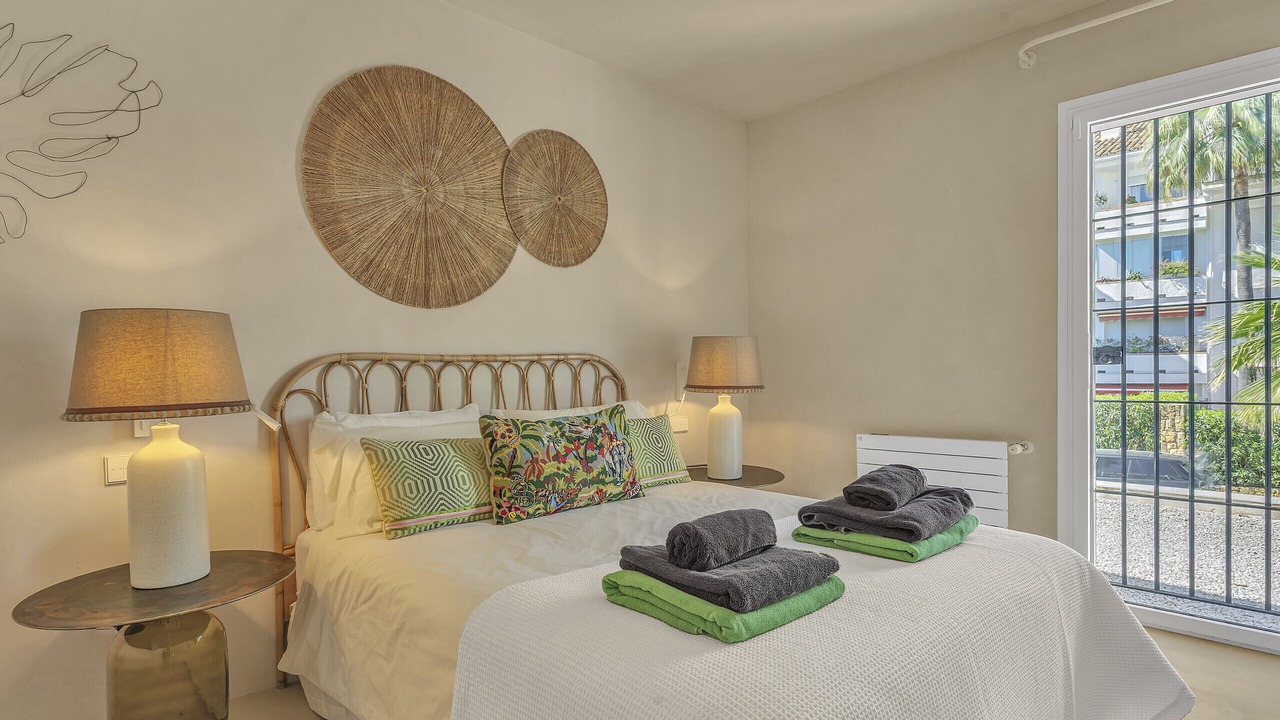 Photo of Bedroom in Golden Mile