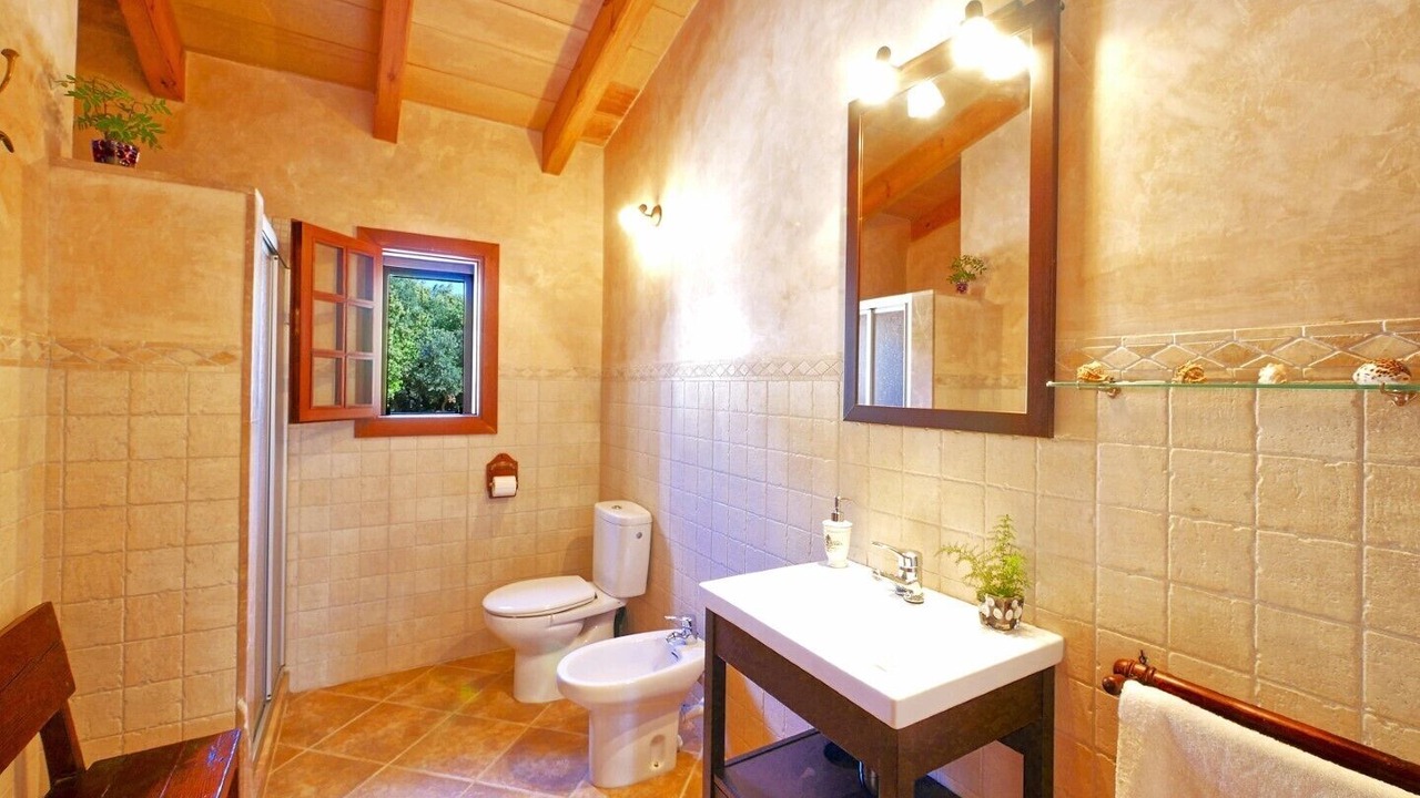 Photo of Bathroom in Algaida