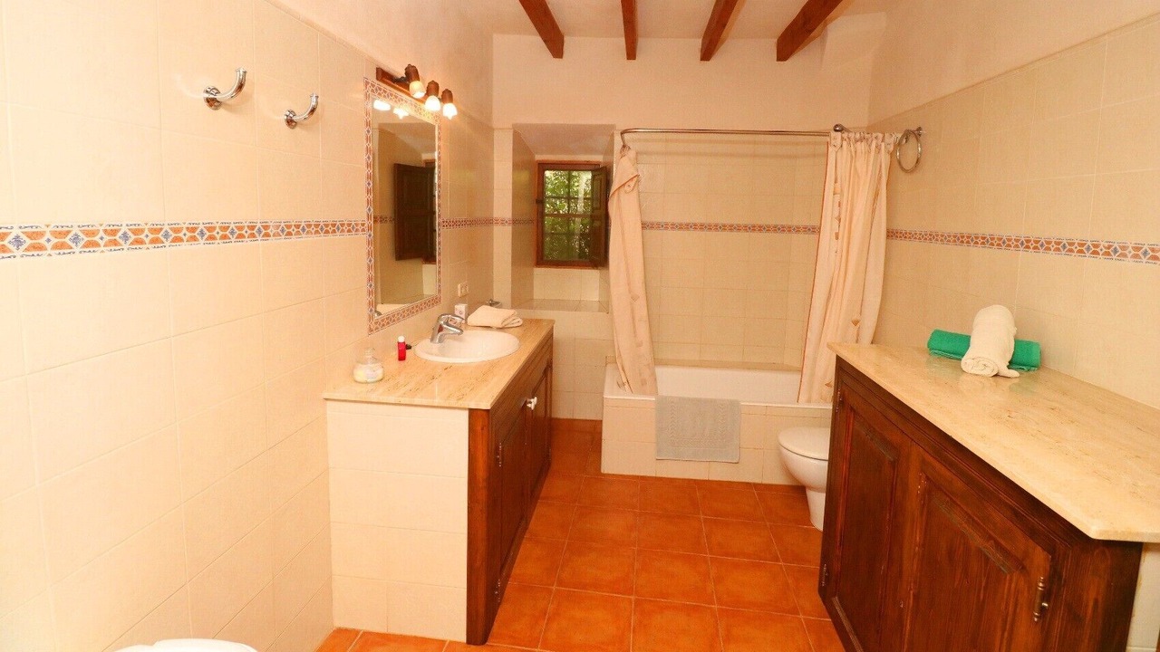 Photo of Bathroom in Es Llombards