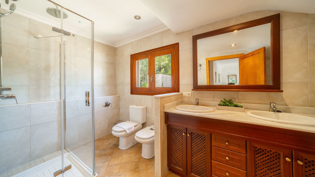 Photo of Bathroom in Alcanada