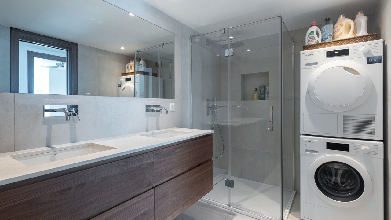 Photo of Bathroom in Marbella Seafront Promenade