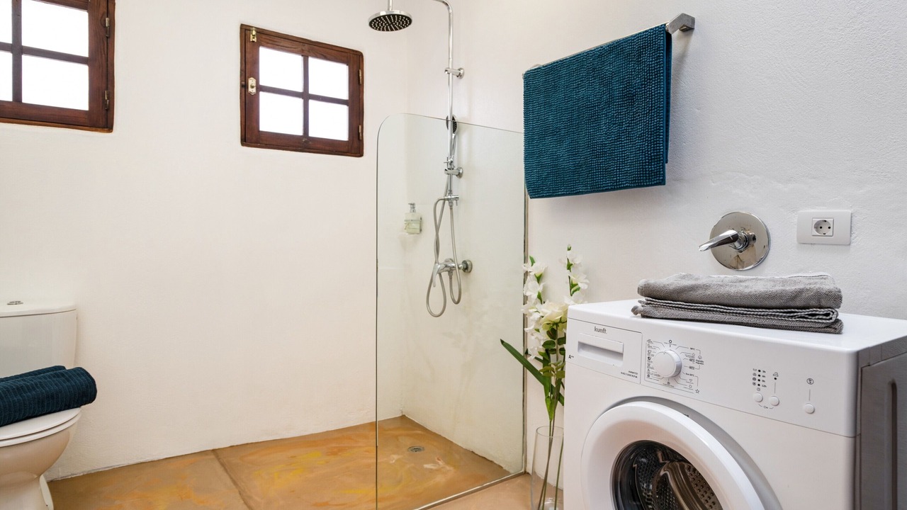 Photo of Bathroom in Haria