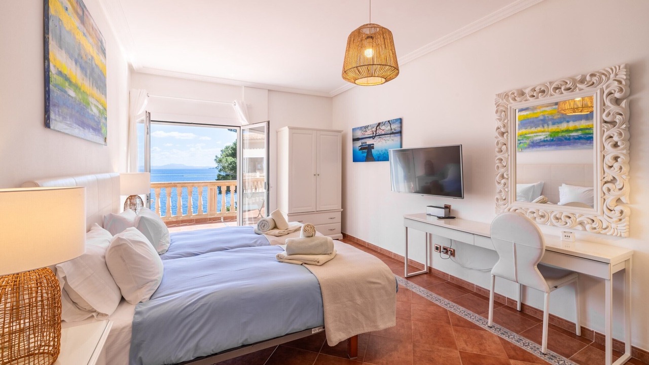 Photo of Bedroom in Cala Vinas