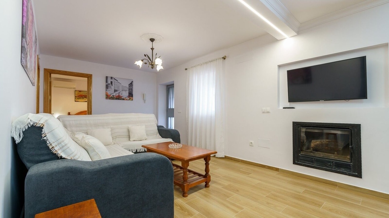 Photo of Livingroom in Gibralgalia