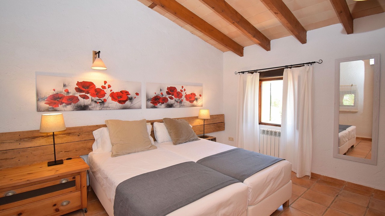 Photo of Bedroom in Santa Maria del Cami