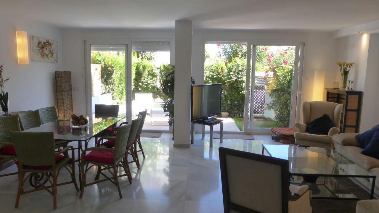 Photo of Livingroom in Golden Mile