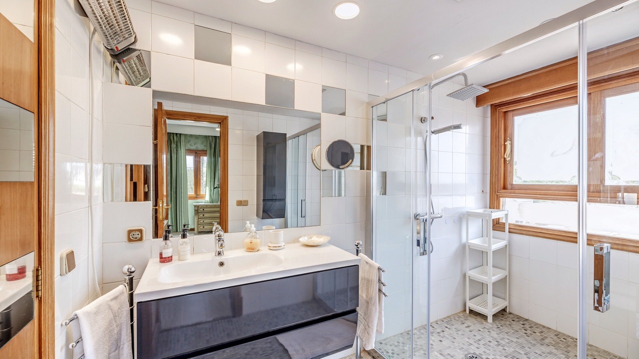 Photo of Bathroom in Lloseta