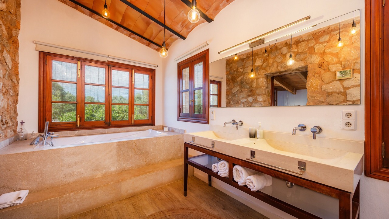 Photo of Bathroom in Son Antem
