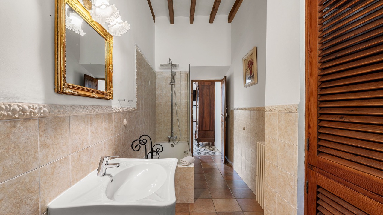 Photo of Bathroom in Bunyola