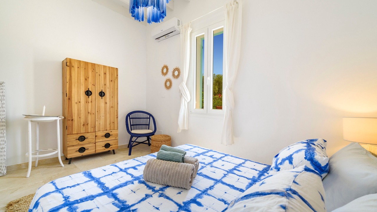 Photo of Bedroom in Portol