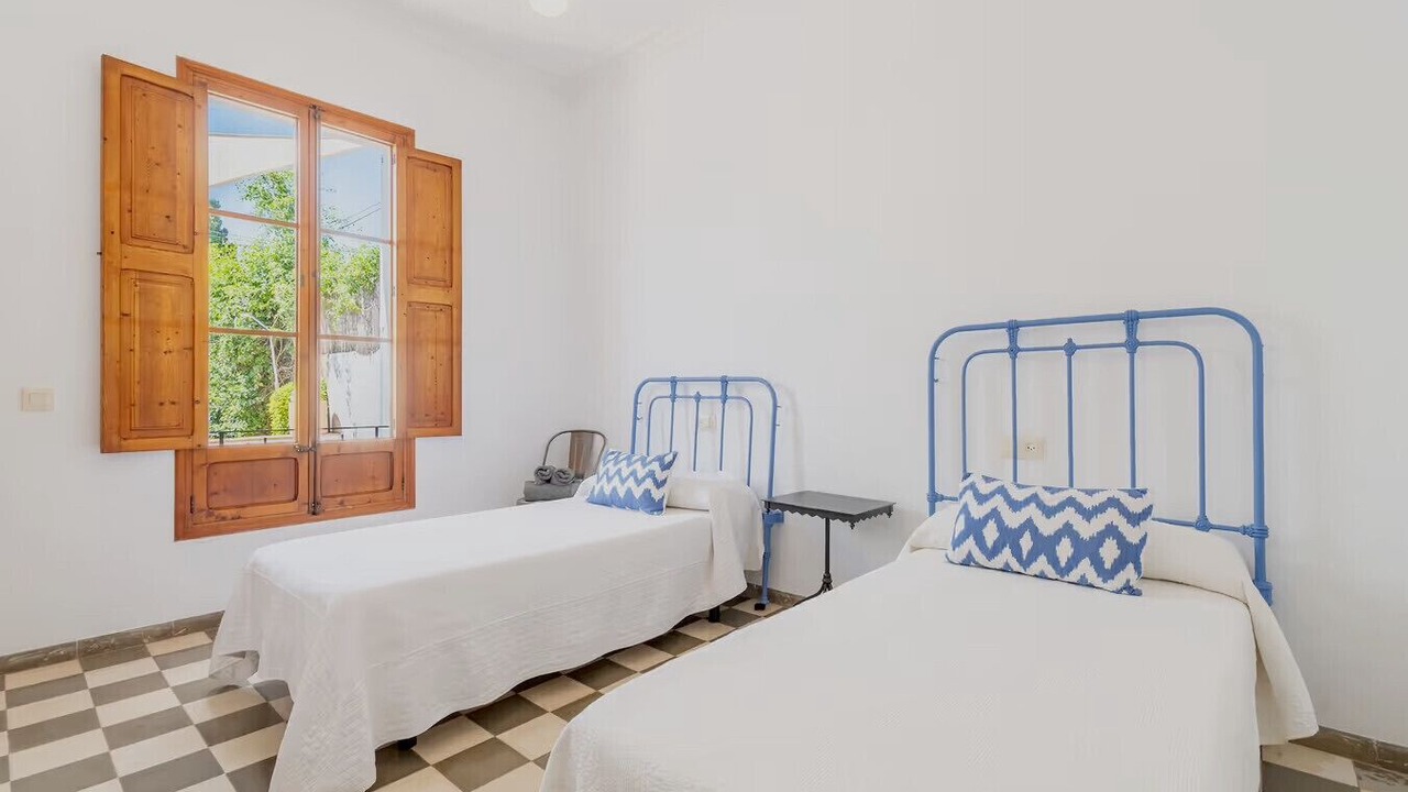 Photo of Bedroom in Establiments