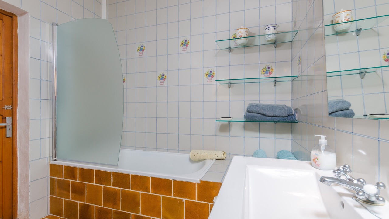 Photo of Bathroom in Inca