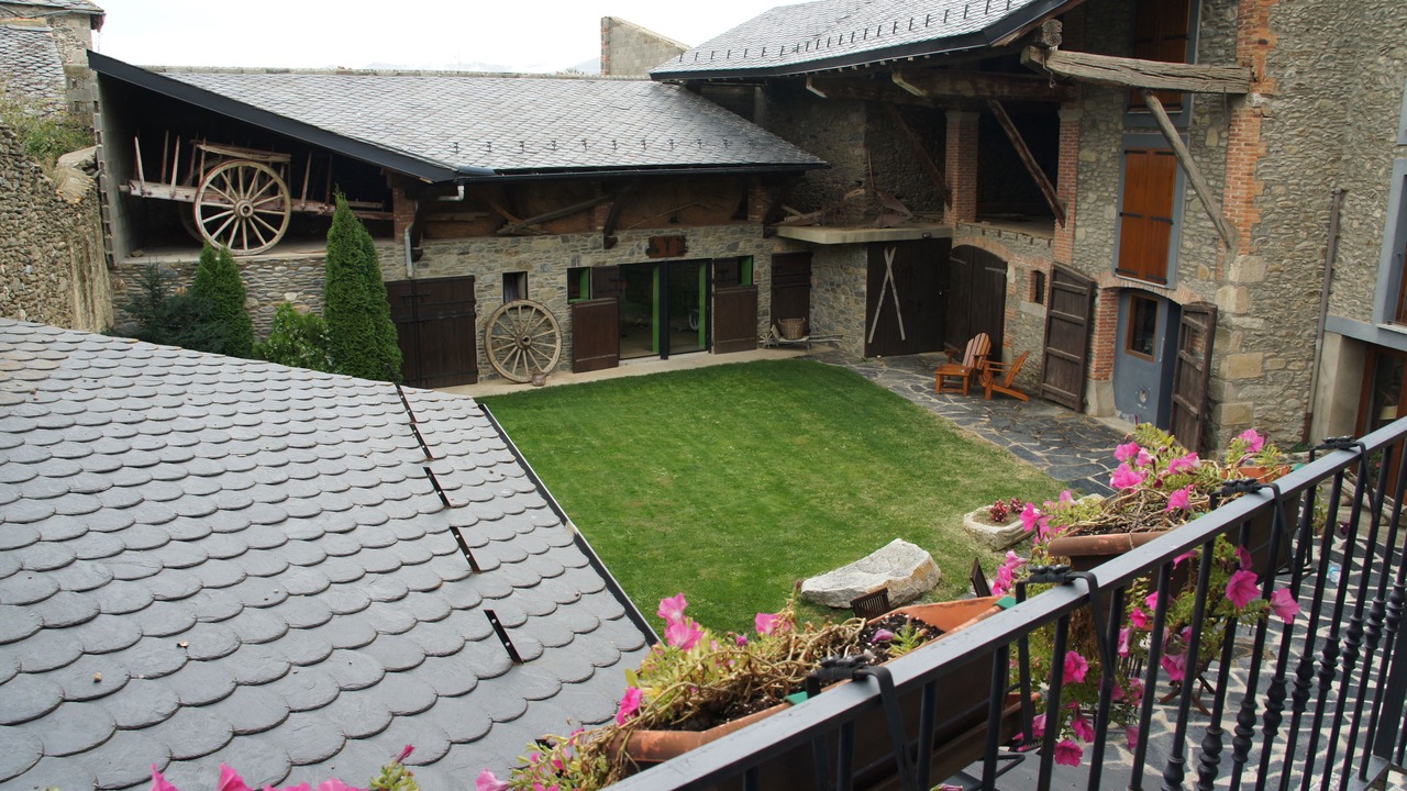 Photo of Outdoor in Age