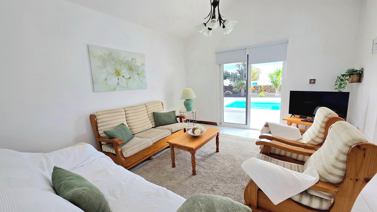 Photo of Bedroom in Tias