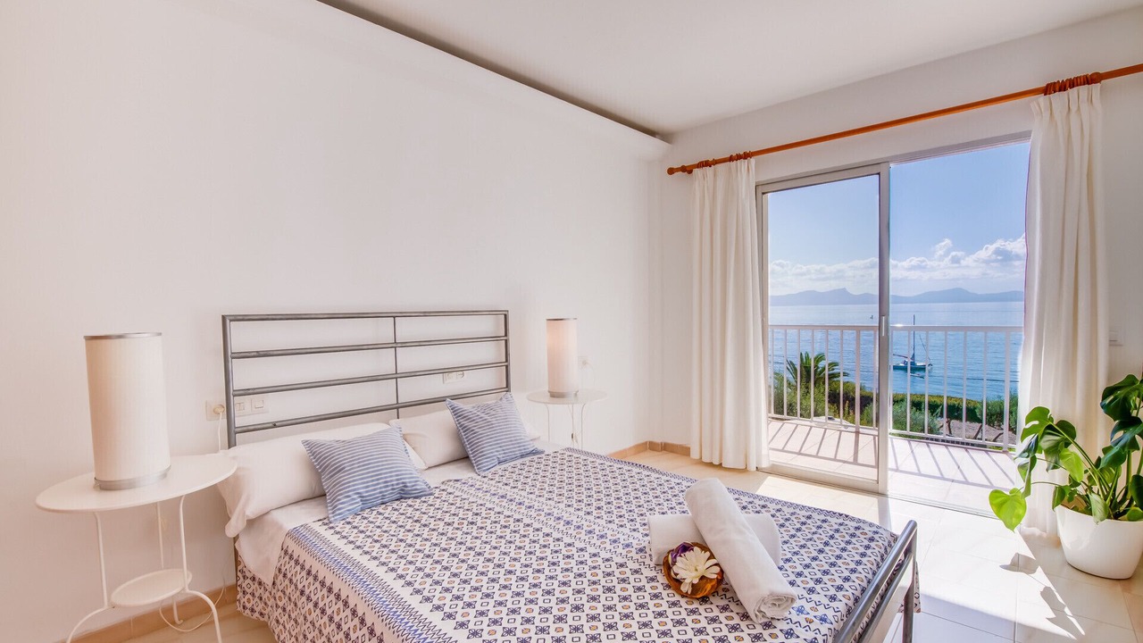 Photo of Bedroom in Alcanada