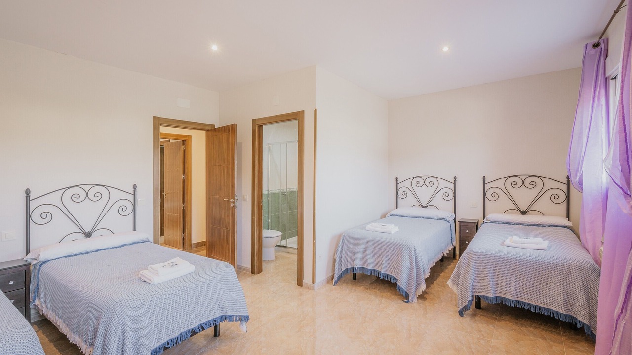 Photo of Bedroom in Navaluenga