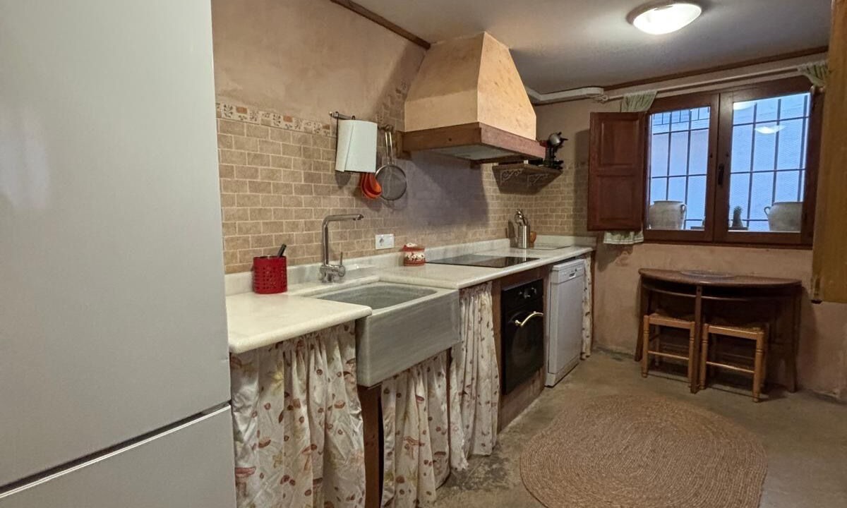 Photo of Kitchen in Algimia de Almonacid