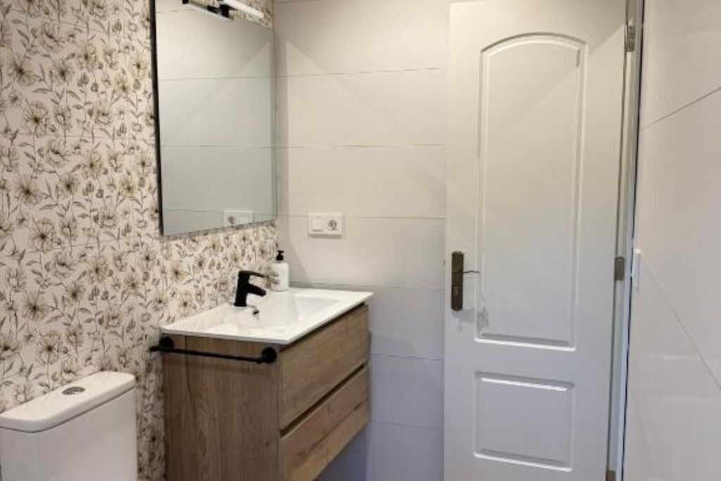 Photo of Bathroom in Padron