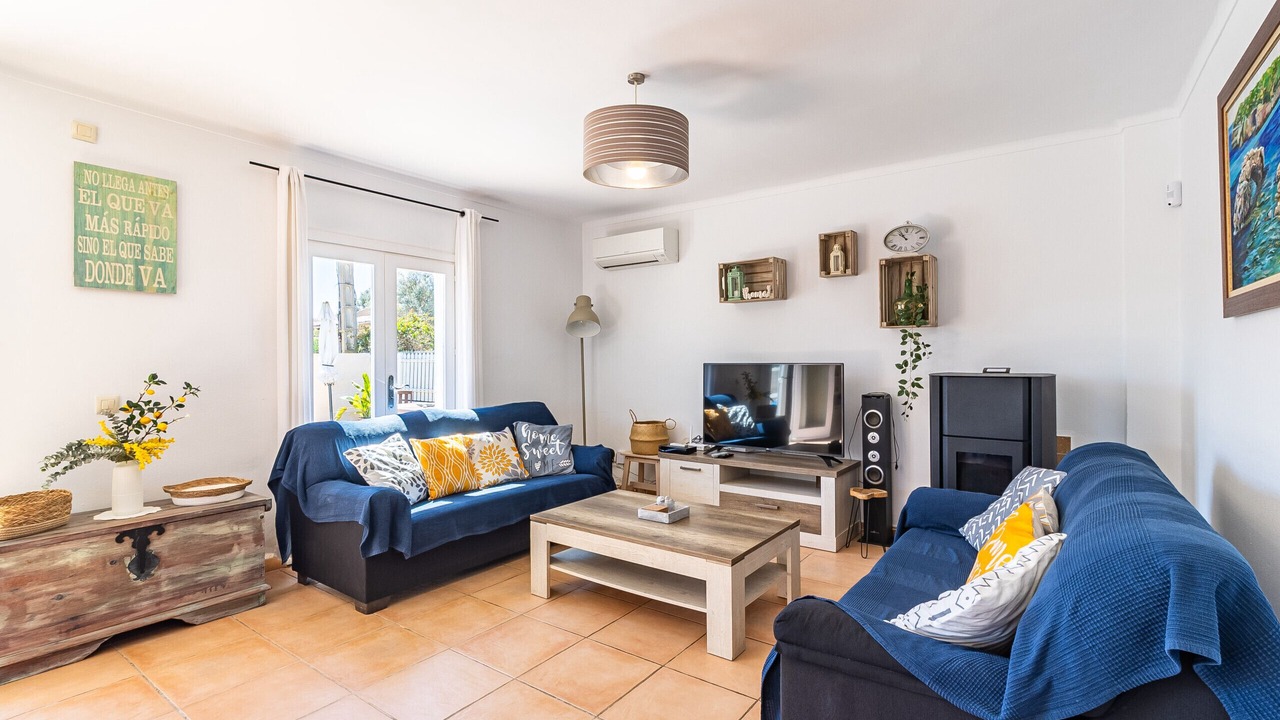 Photo of Livingroom in Cala Llombards
