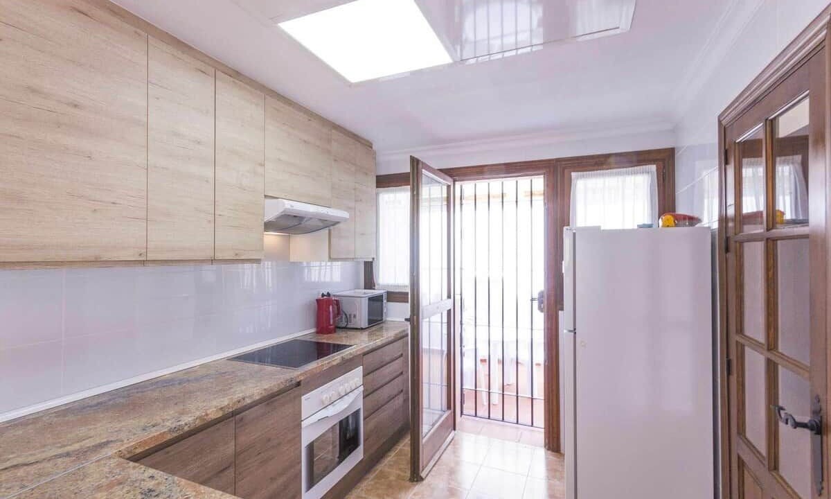 Photo of Kitchen in Golden Mile