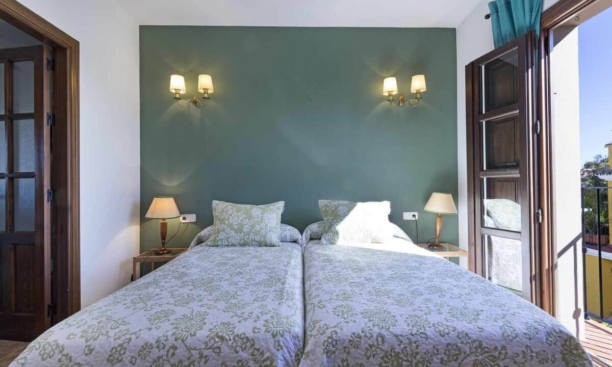 Photo of Bedroom in Golden Mile