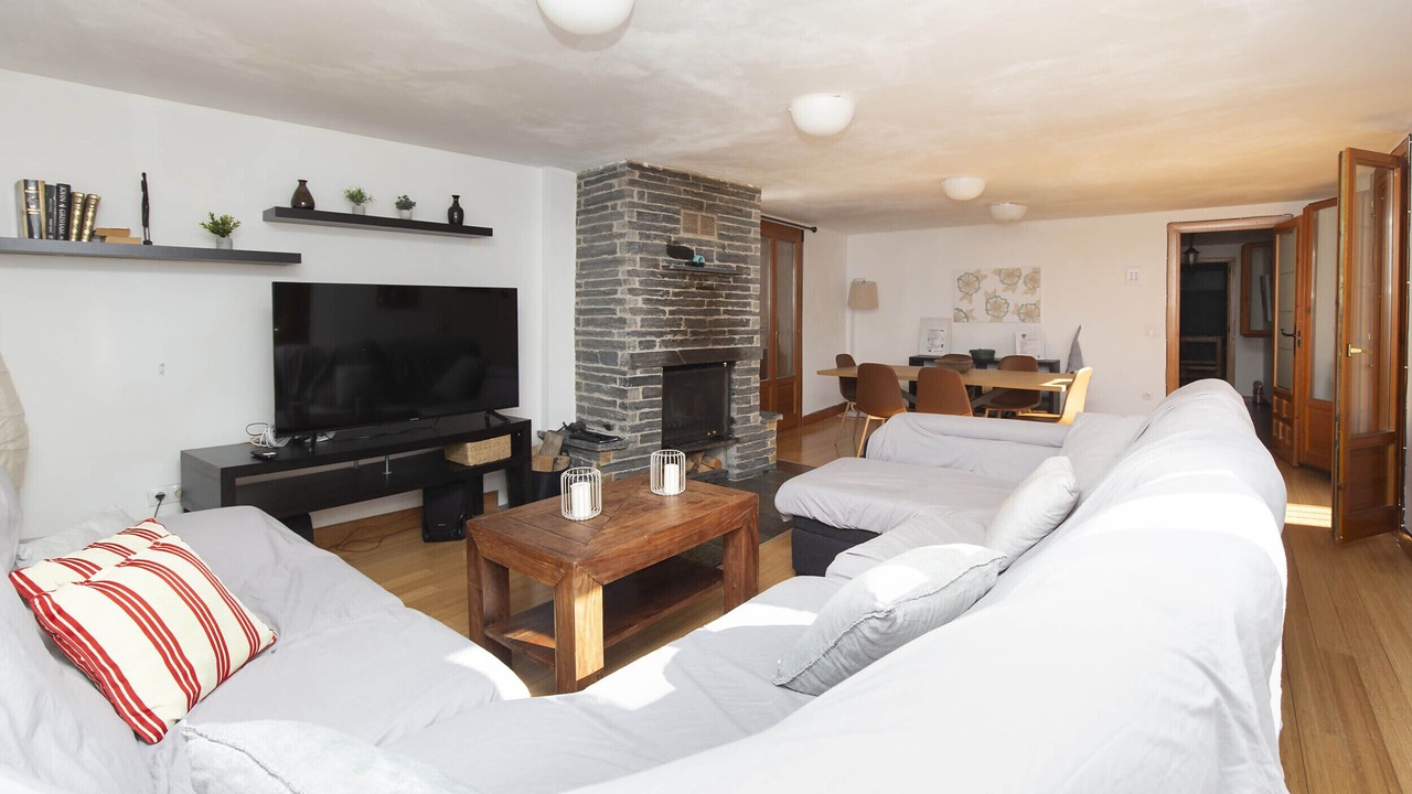 Photo of Livingroom in Araguas del Solano