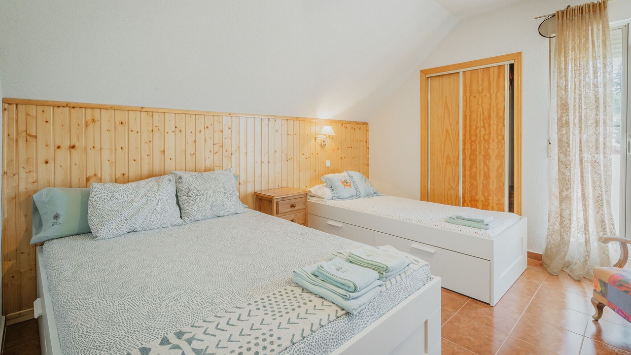Photo of Bedroom in Los Angeles de San Rafael