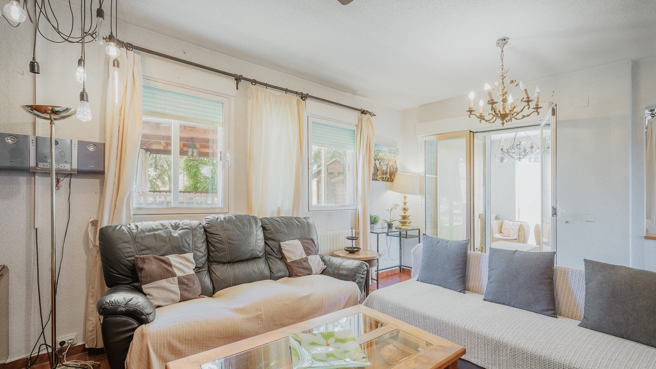 Photo of Livingroom in Los Angeles de San Rafael