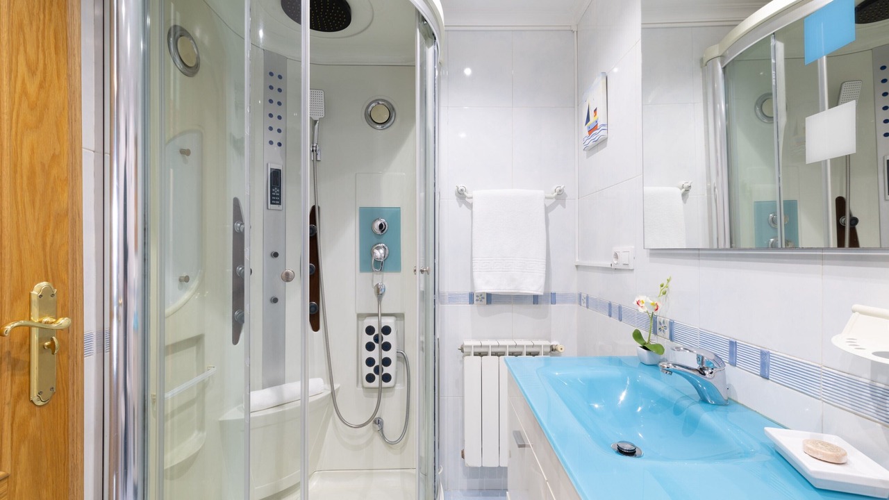 Photo of Bathroom in Moana