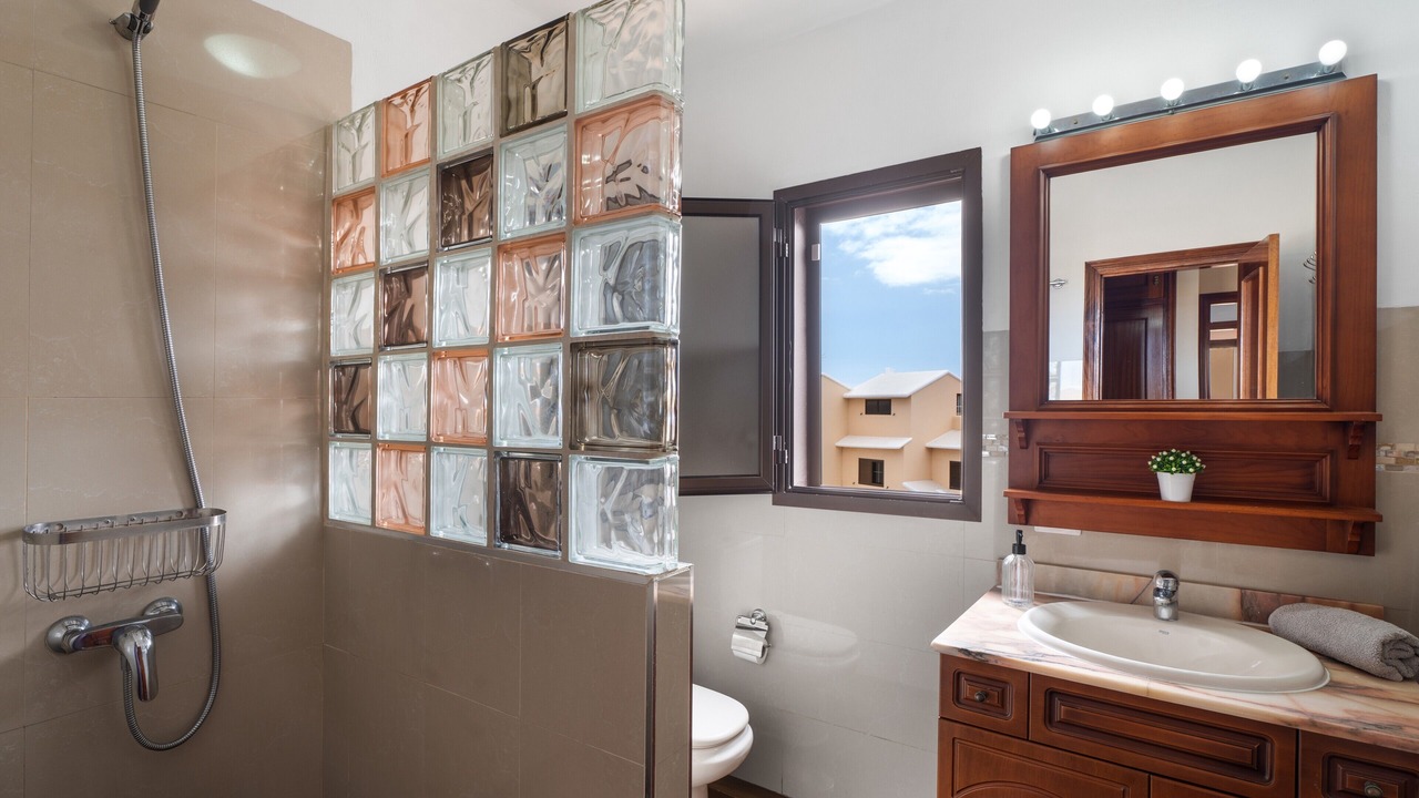 Photo of Bathroom in Candelaria
