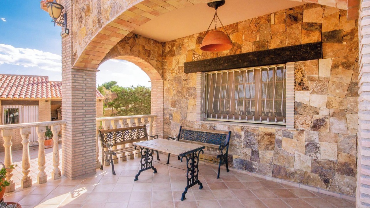 Photo of Outdoor in Vera