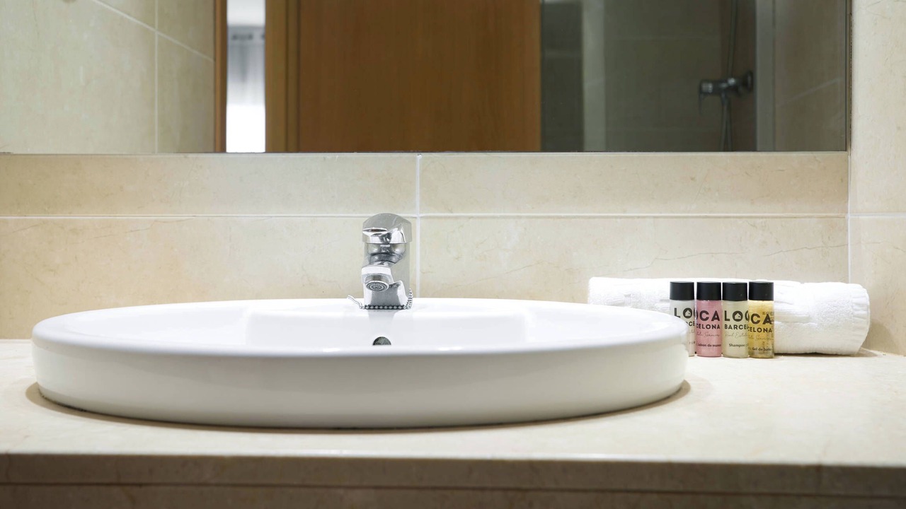 Photo of Bathroom in El Camp de l'Arpa del Clot