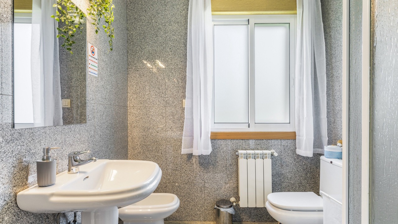 Photo of Bathroom in Mos