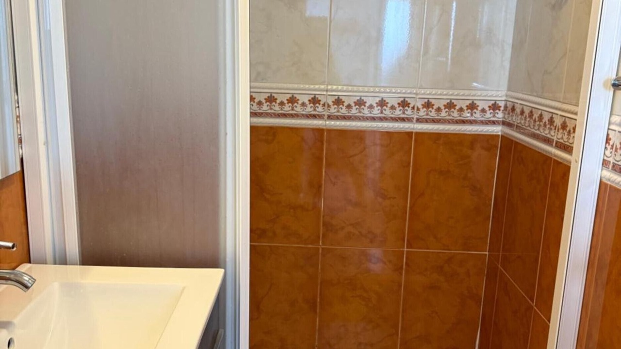 Photo of Bathroom in Retamar