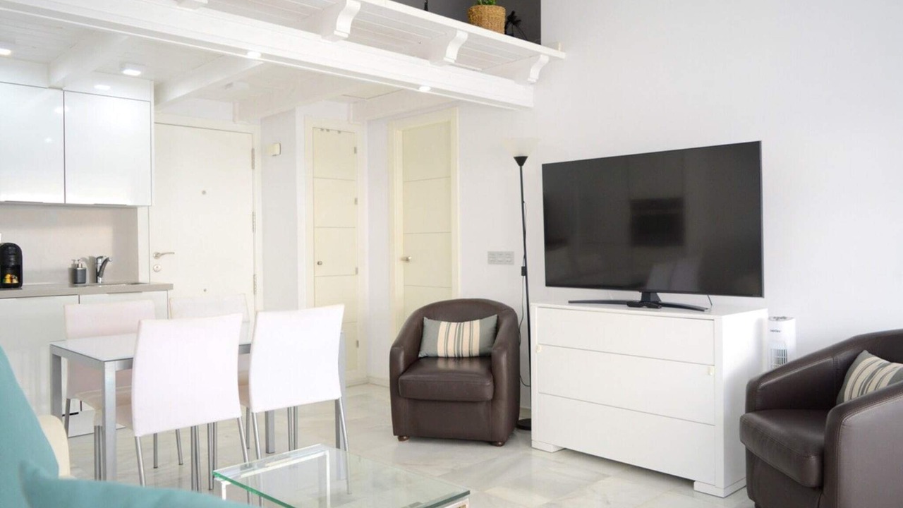Photo of Livingroom in Golden Mile
