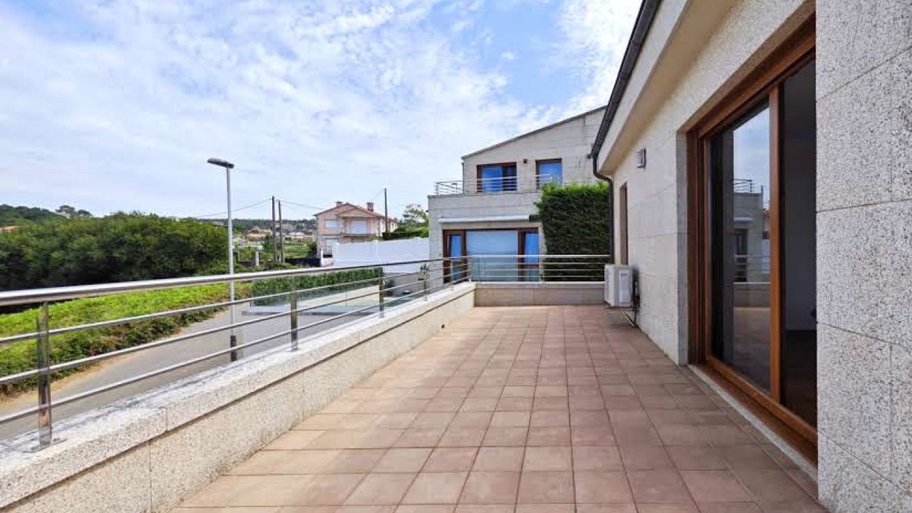 Photo of Patio Balcony in Aios