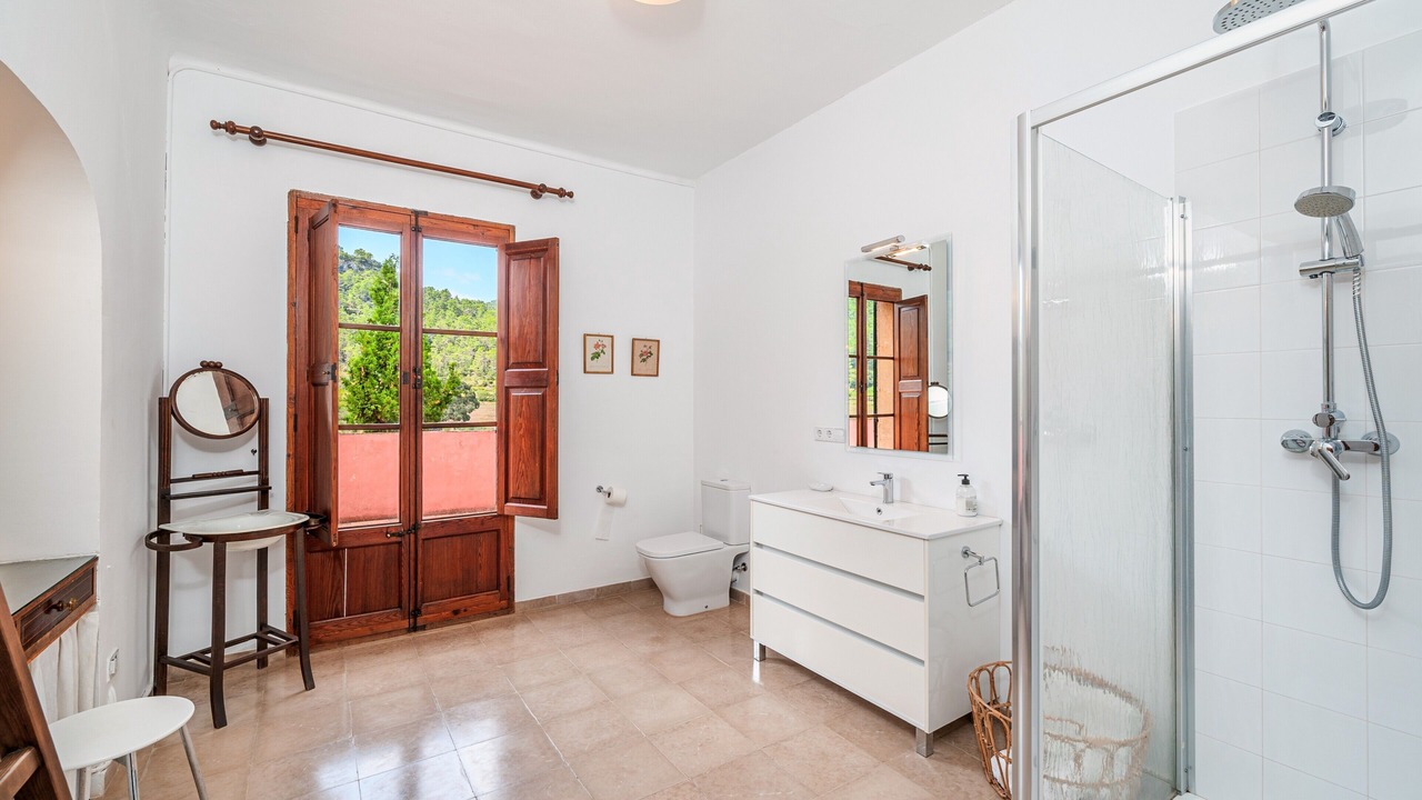 Photo of Bathroom in Bunyola