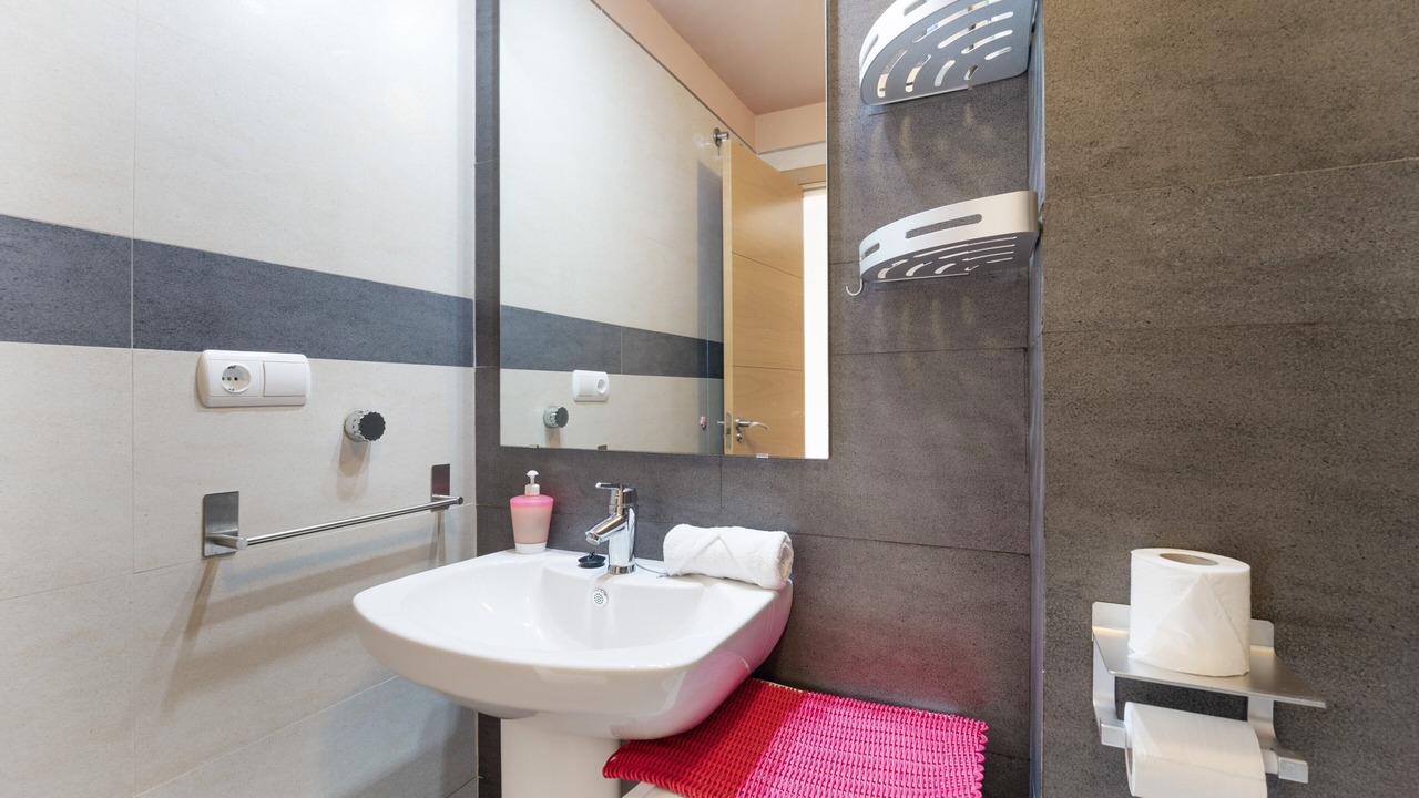 Photo of Bathroom in Rota