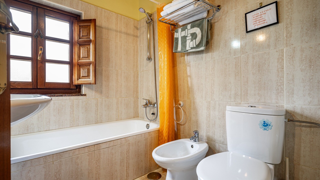 Photo of Bathroom in Quiros
