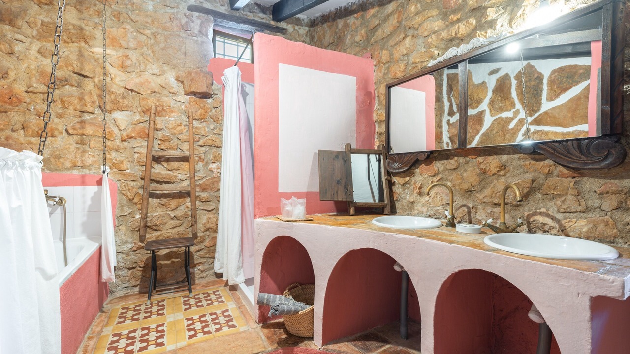 Photo of Bathroom in La Torre d'En Besora