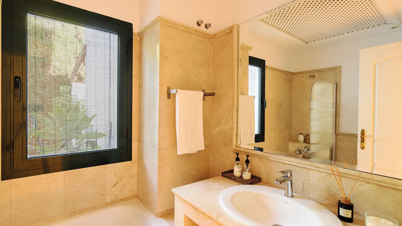 Photo of Bathroom in El Paraiso