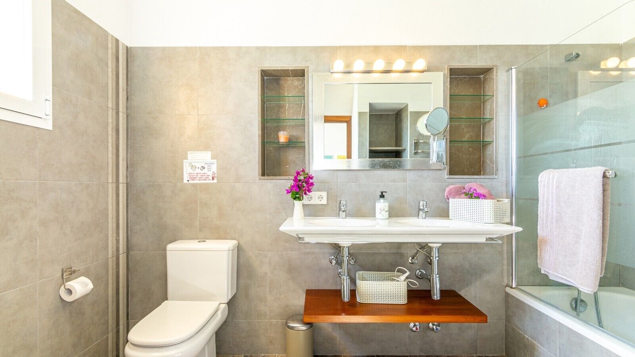 Photo of Bathroom in Binissalem