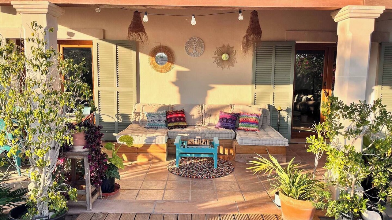 Photo of Patio Balcony in Biniali