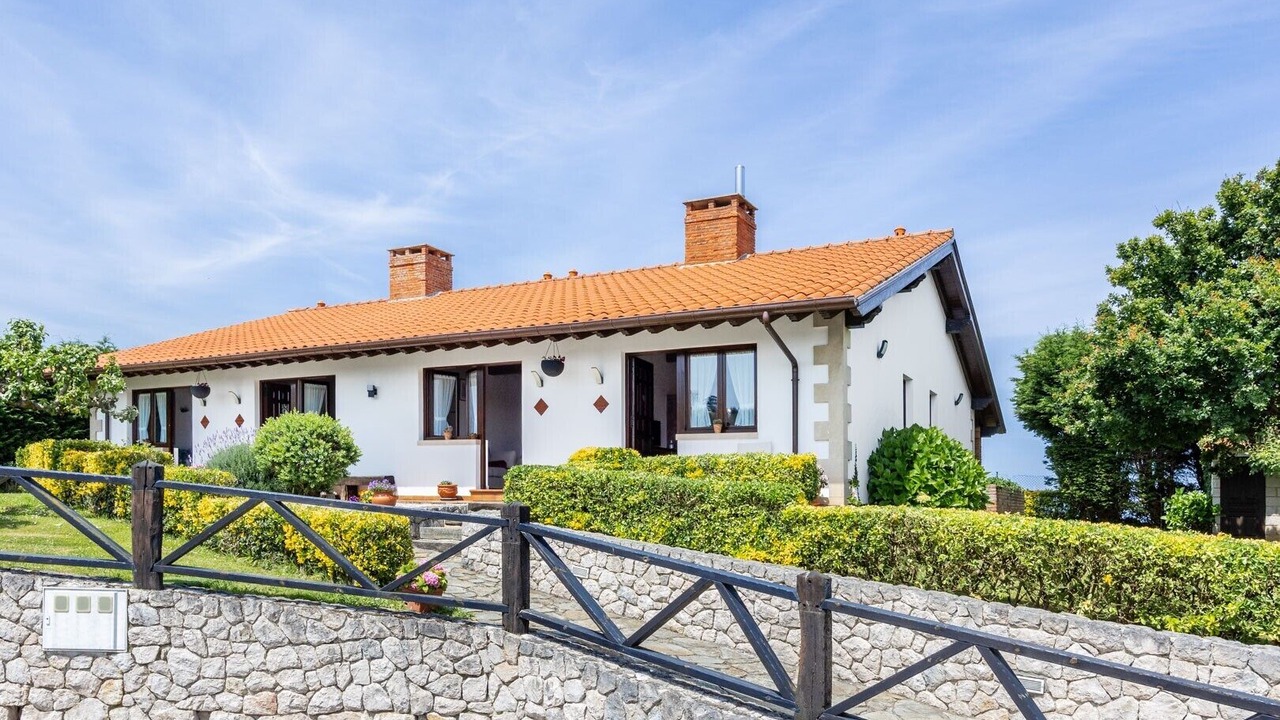 Photo of Outdoor in Orena