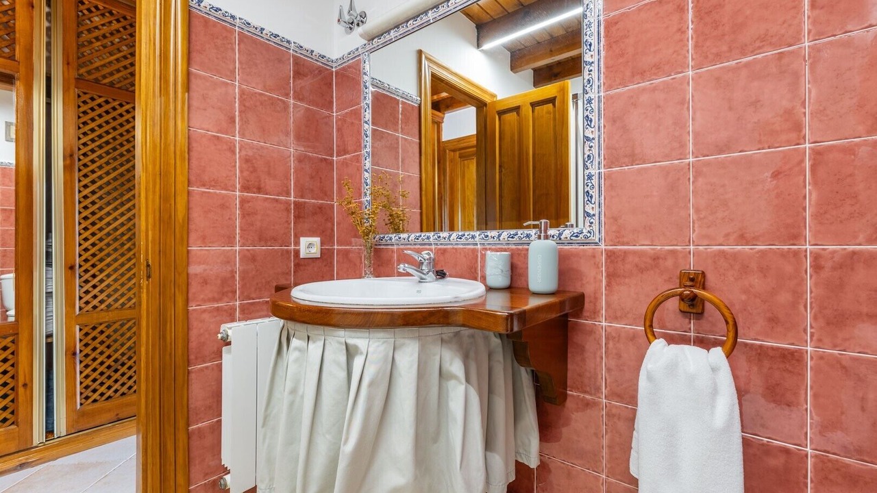 Photo of Bathroom in Orena