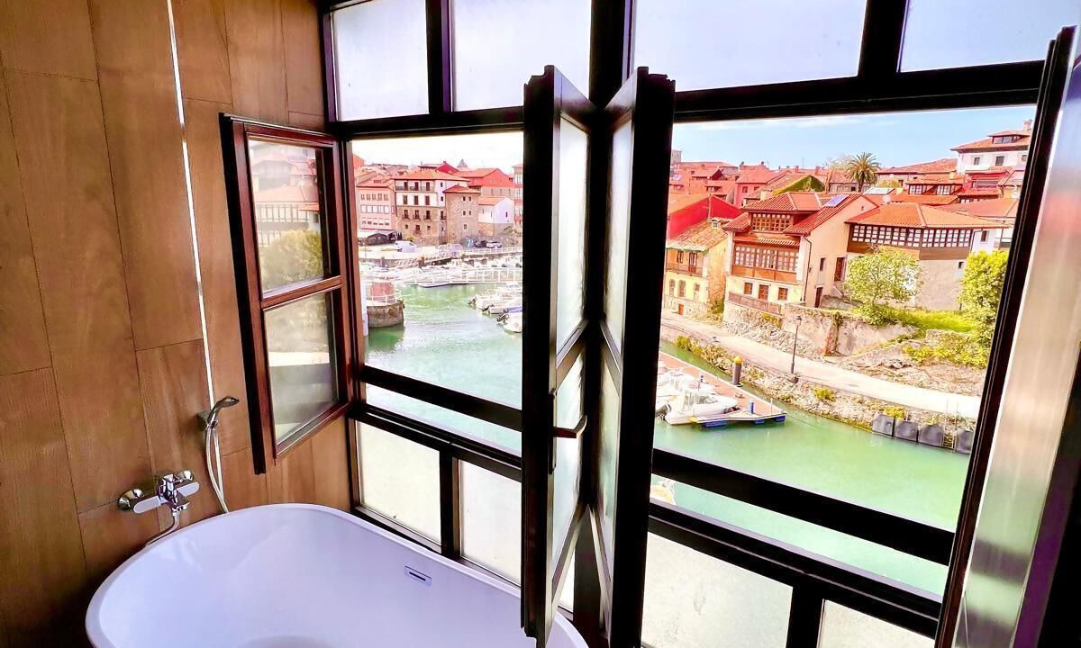 Photo of Bathroom in Llanes
