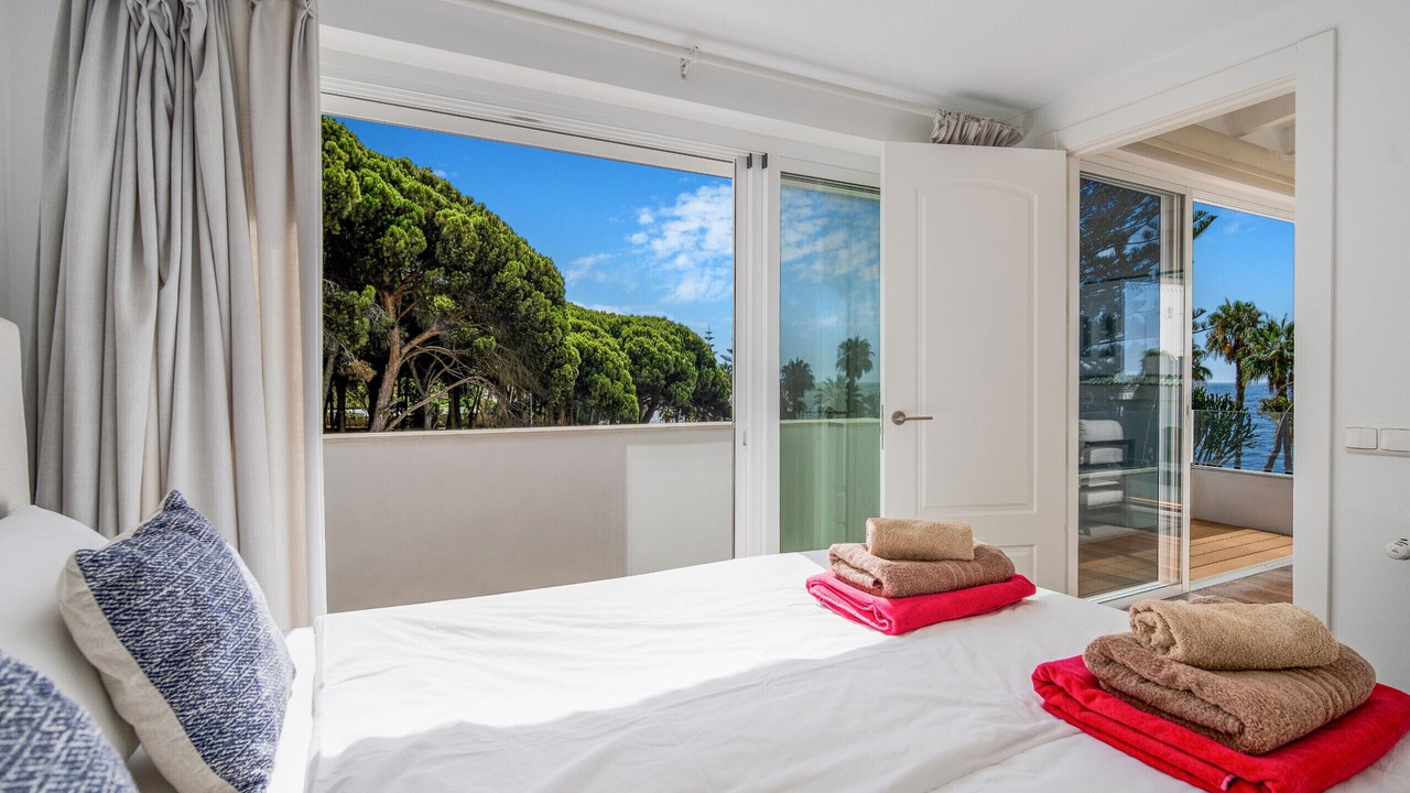 Photo of Bedroom in Golden Mile