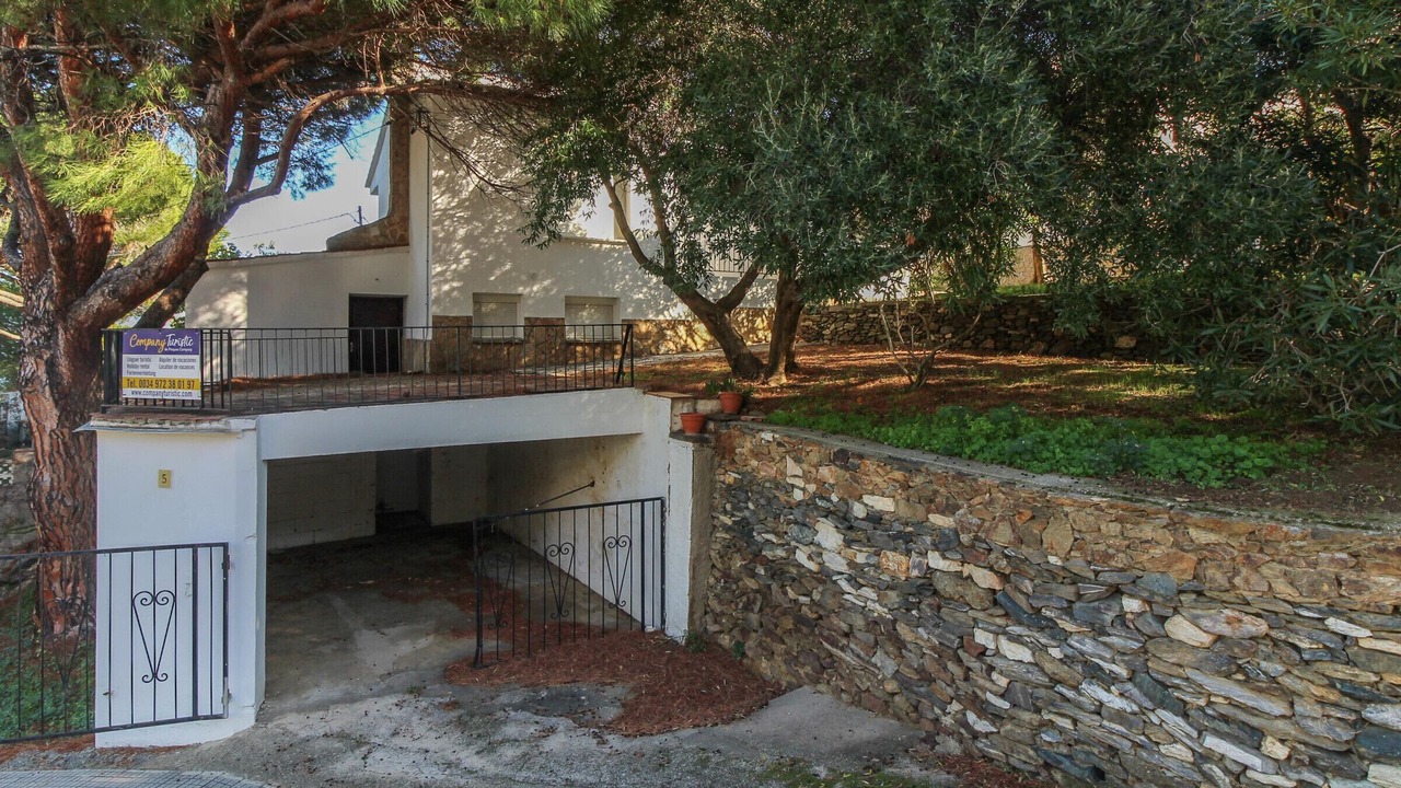 Photo of Outdoor in Llanca